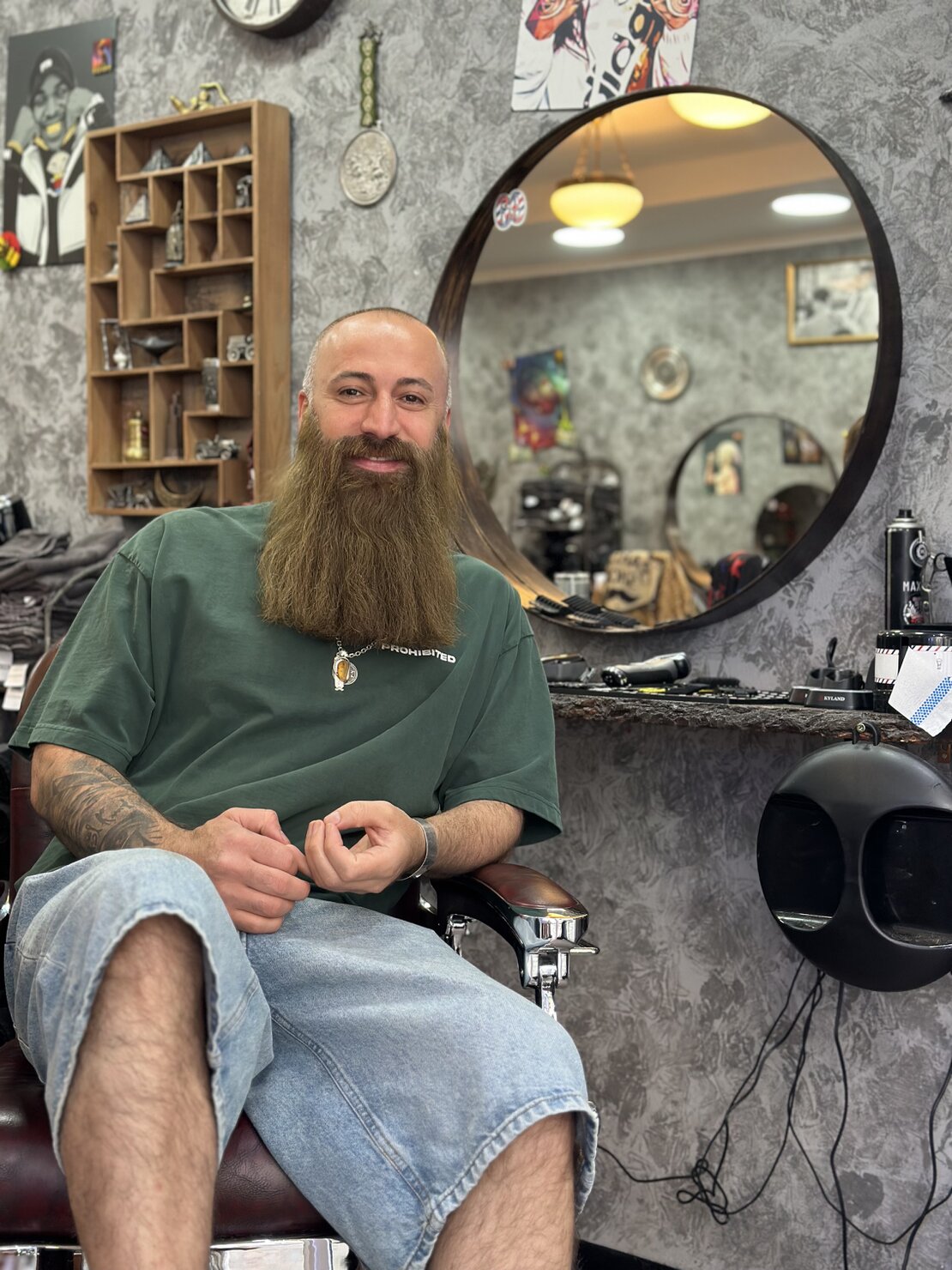 Gesichtspflege und Wax-Behandlung im Barbershop